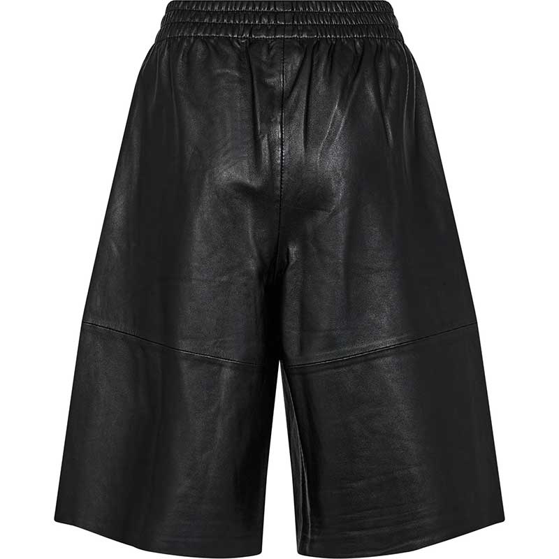 Gossia JoseGO Bermuda Leather Shorts Black - J BY J Fashion