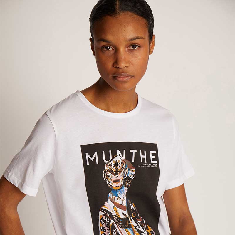 Munthe Toria Logo T-Shirt White - J BY J Fashion