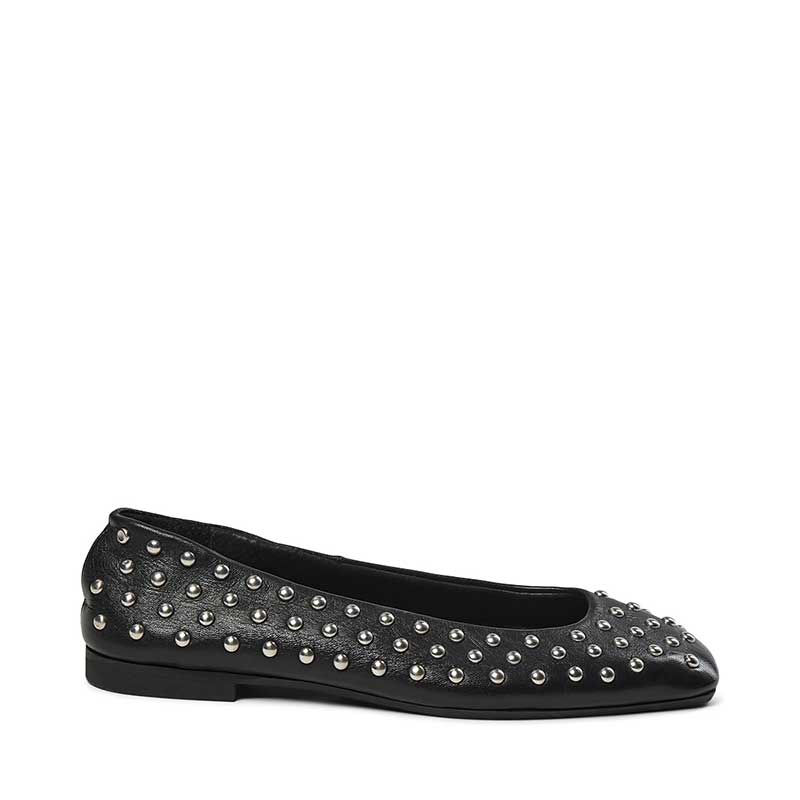 Pavement Katie Studs Black - J BY J Fashion